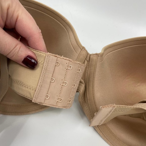 Maidenform Ultimate Stay Put Bra Convertible Strapless Lined Underwire Nude 40DD - Picture 6 of 10